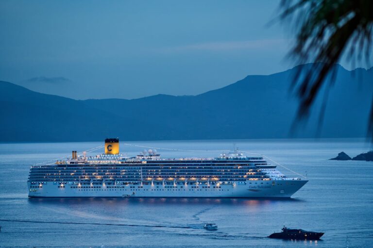 Embark on an Unforgettable Asian Cruise Adventure