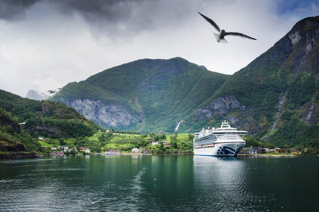 fjord, liner, cruise-4783781.jpg